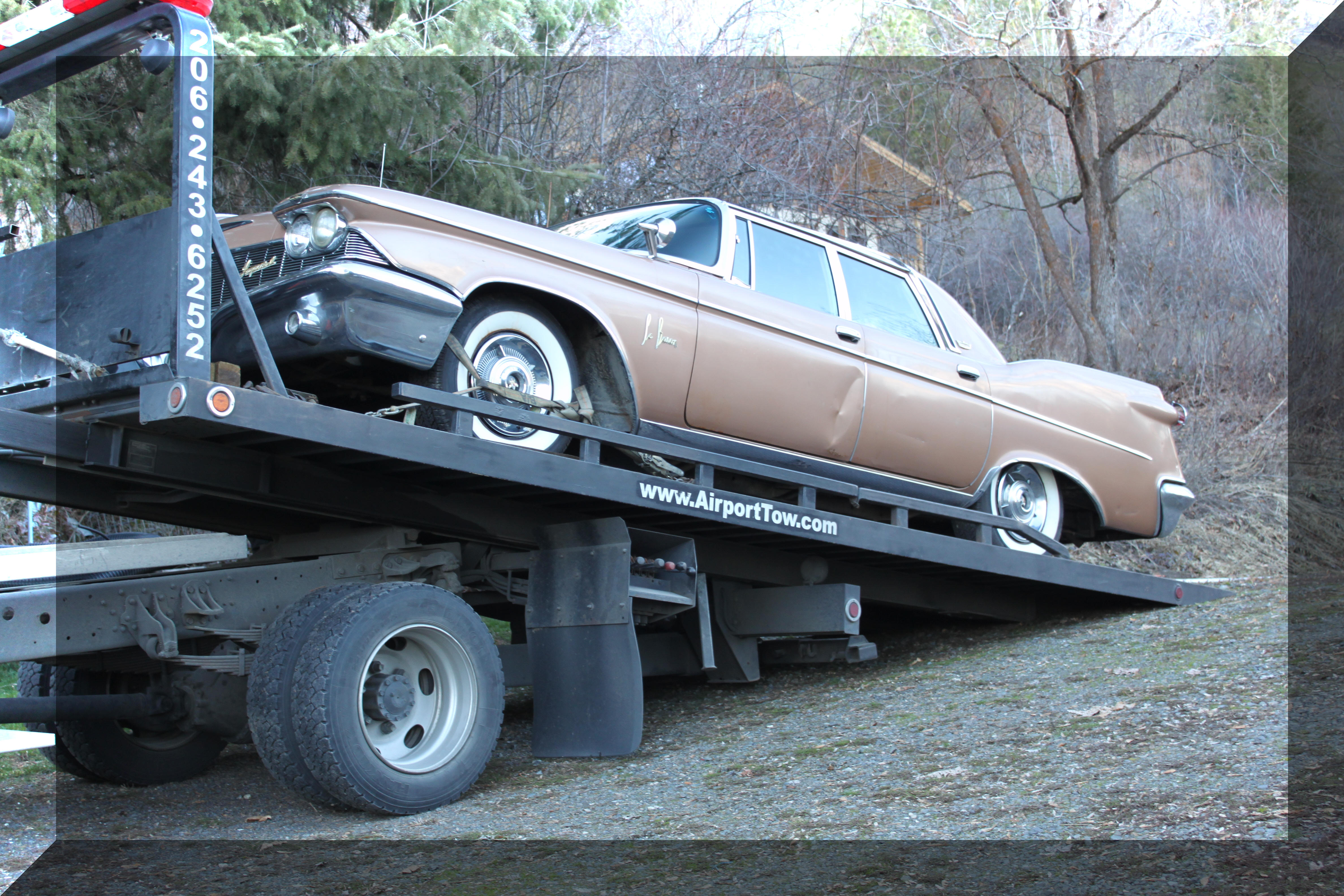 1960 Chrysler LeBaron unloading